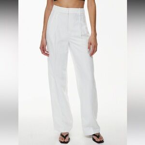 Aritzia The Effortless Pant in White Linen, Size 2